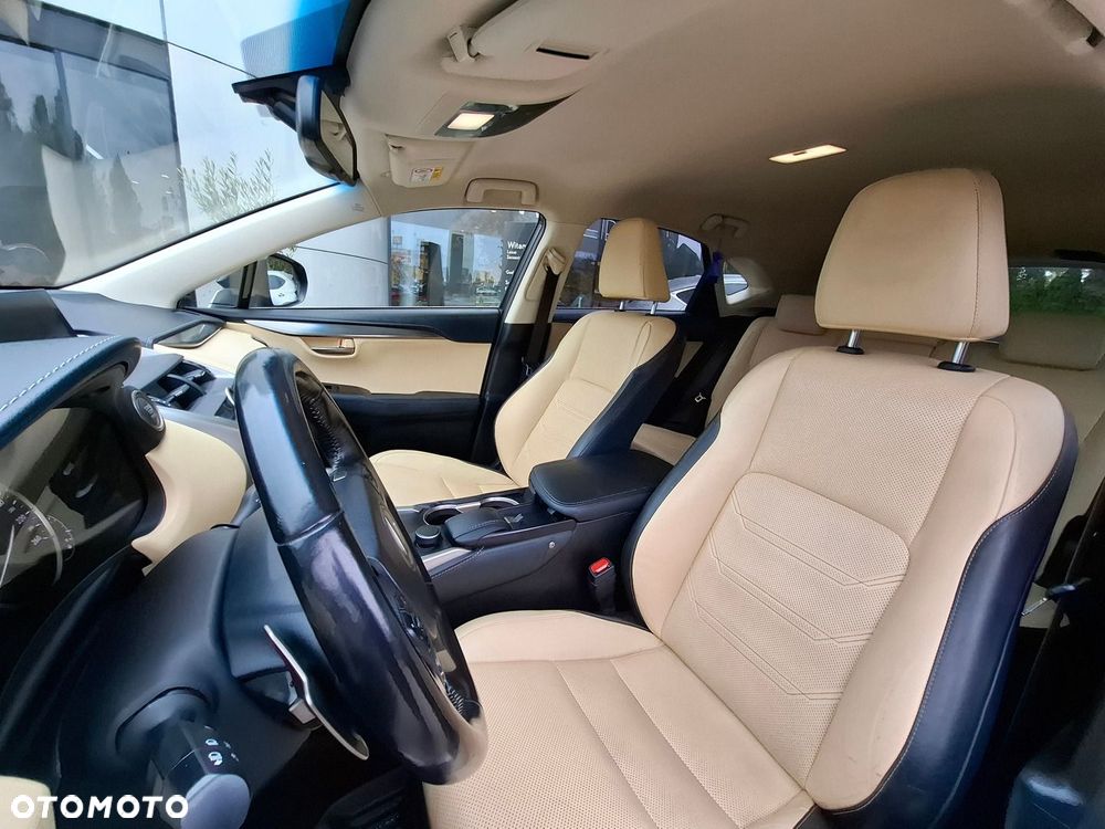 Lexus NX 200t Comfort AWD - 11