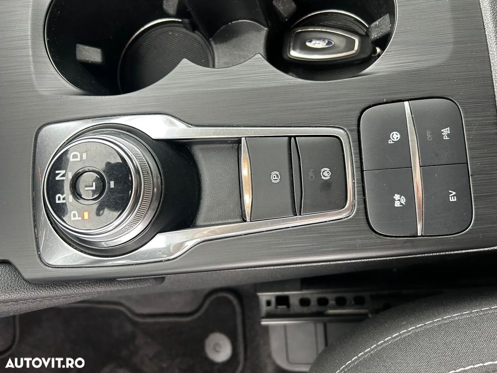 Ford Kuga 2.5 Duratec PHEV GRAPHITE TECH EDITION - 17