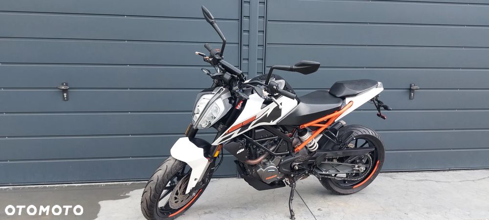 KTM Duke 125 - 12
