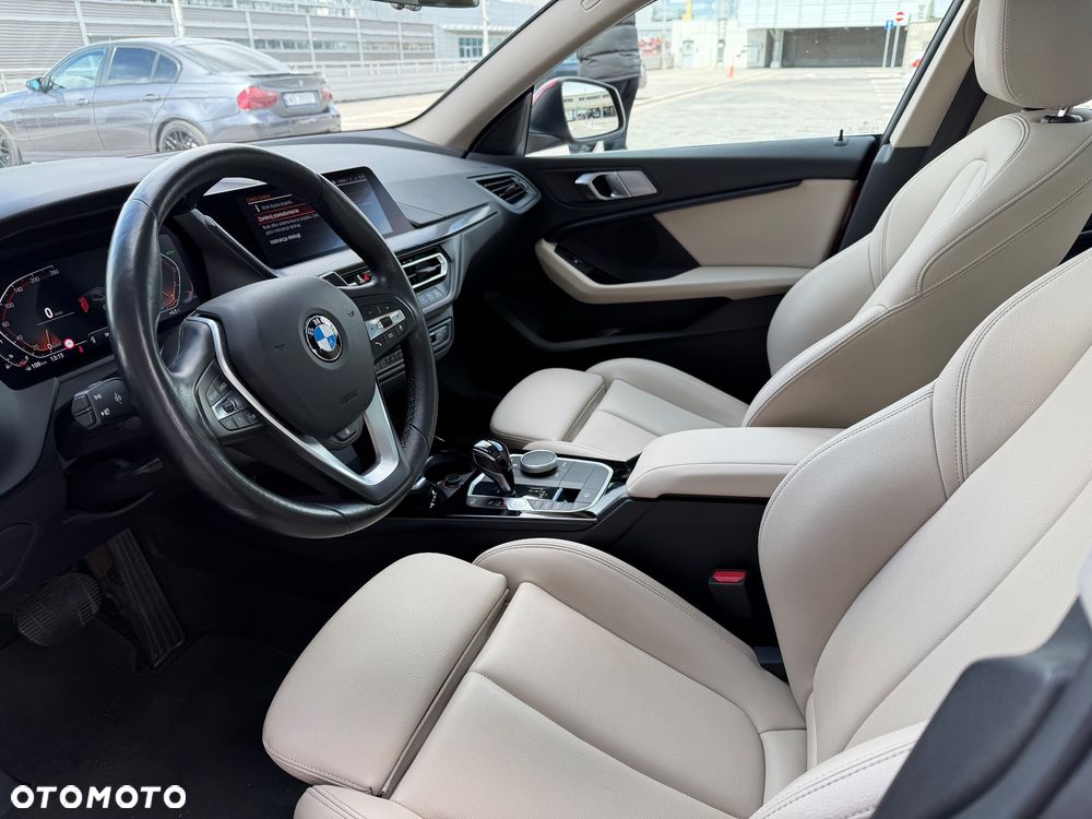 BMW Seria 2 218i Advantage - 21