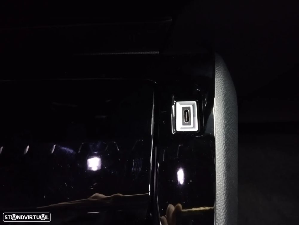 Peugeot 2008 1.2 PureTech Allure - 41