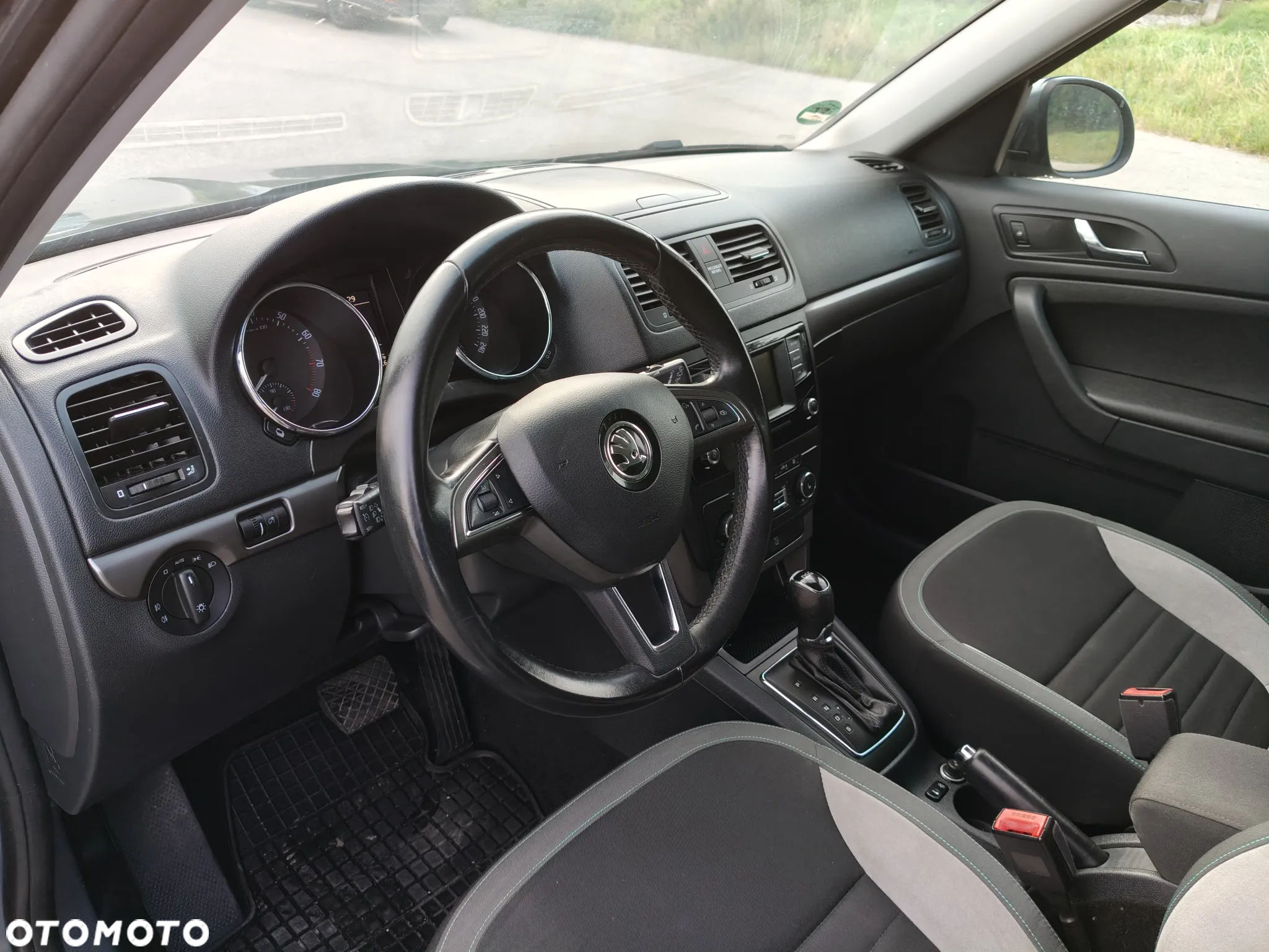 Skoda Yeti 1.2 TSI 4x2 Joy DSG - 8