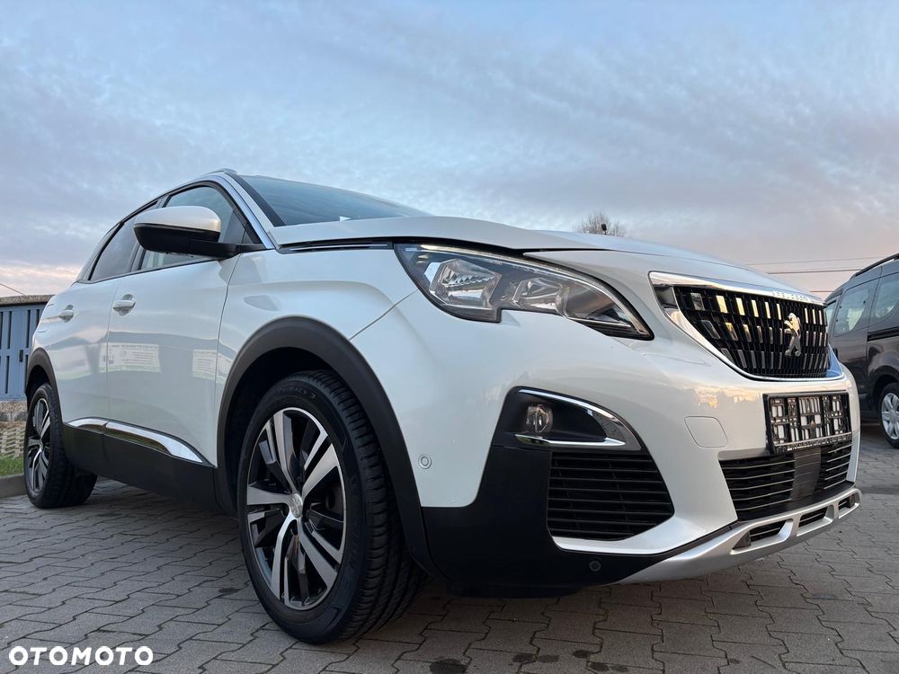 Peugeot 3008 1.2 PureTech Allure S&S - 18