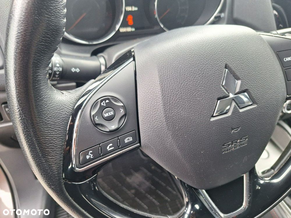 Mitsubishi ASX - 8
