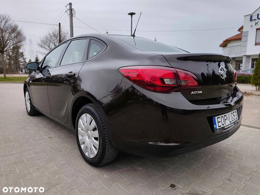 Opel Astra - 12