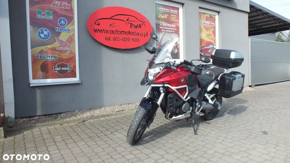 Honda VFR - 8