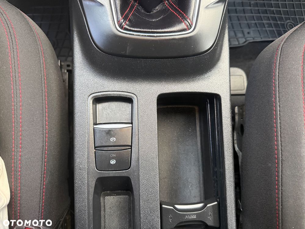 Ford Kuga 1.5 EcoBoost FWD ST-Line ASS - 15