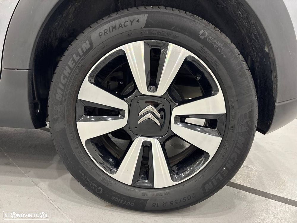 Citroën C3 1.2 PureTech C-Series - 11