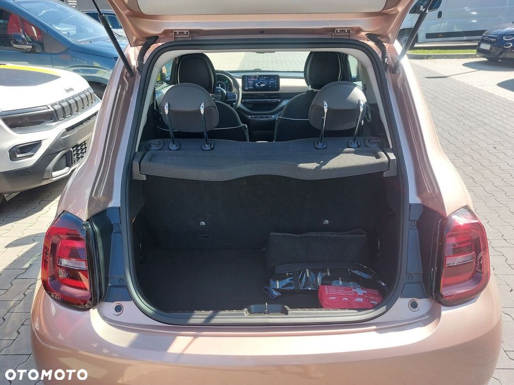 Fiat 500e - 10