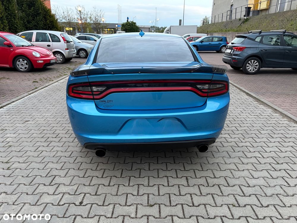 Dodge Charger 5.7 V8 RT - 7