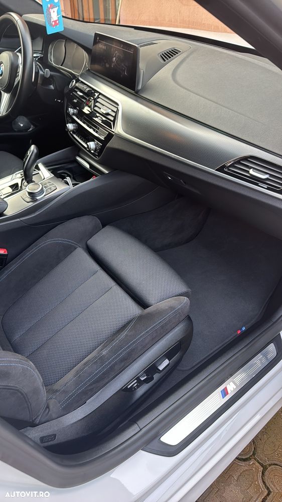 BMW Seria 5 530d AT MHEV - 5