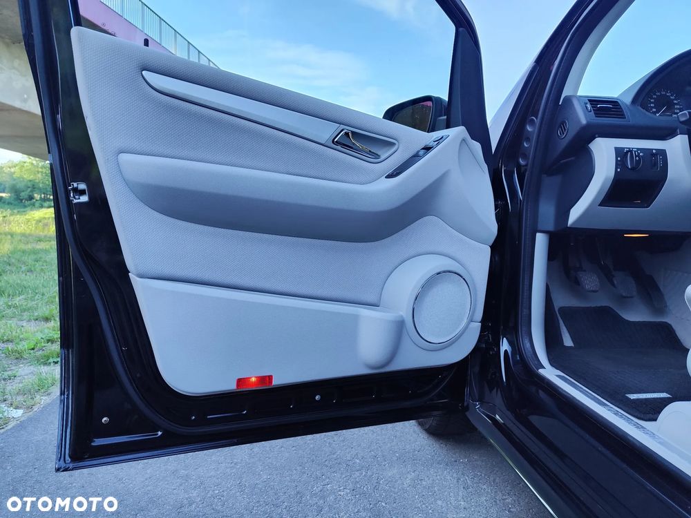 Mercedes-Benz Klasa A 170 BlueEFFICIENCY Elegance - 7