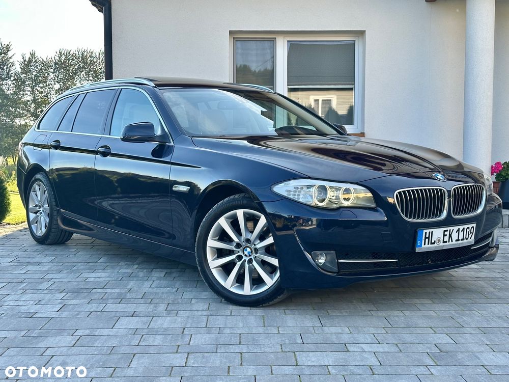 BMW Seria 5 530d xDrive Touring Sport-Aut Modern Line - 1