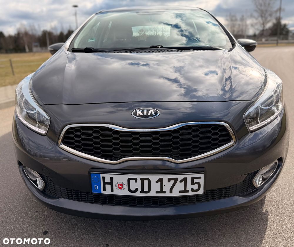 Kia Ceed 1.6 CRDi 128 Spirit - 9