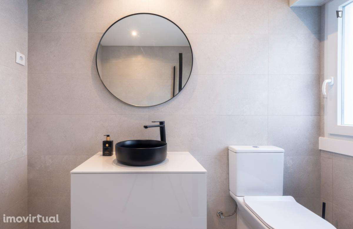 Estúdio - localizado em Montes Claros Coimbra - Grande imagem: 5/12