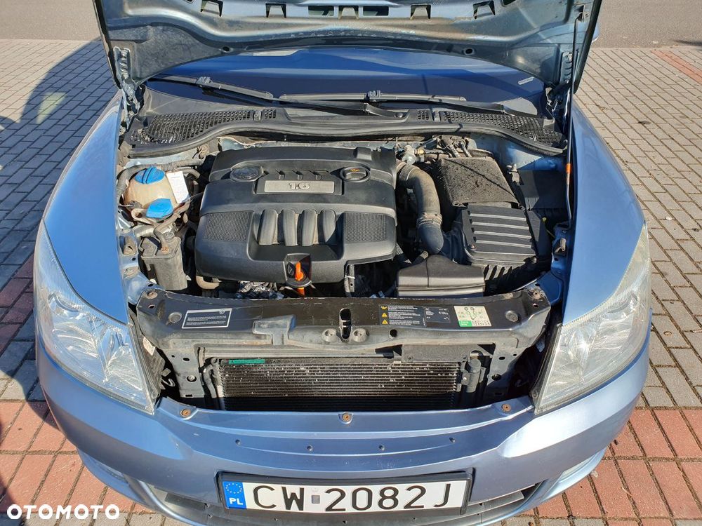 Skoda Octavia 1.6 Combi - 5