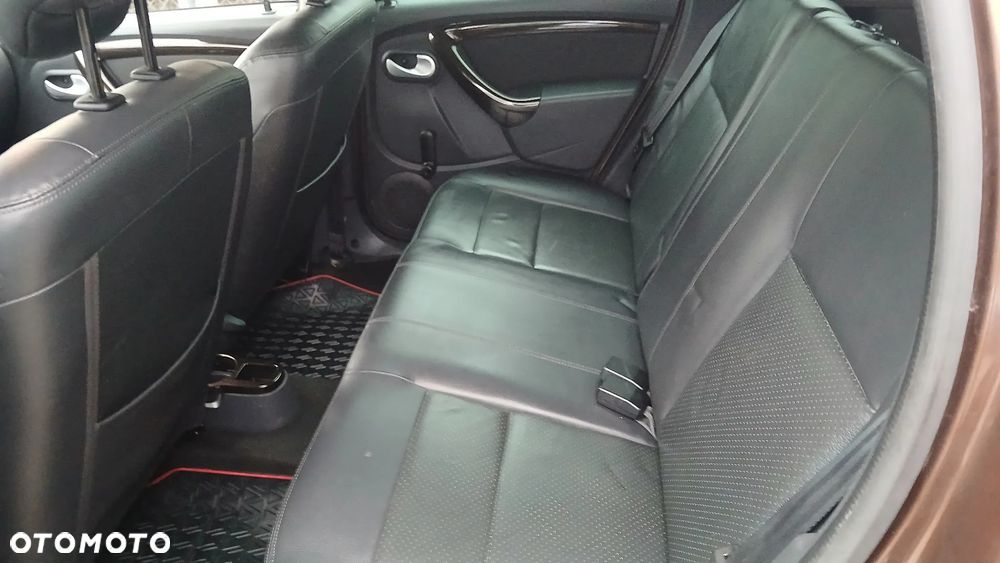 Dacia Duster 1.6 16V 4x2 Essentiel - 16