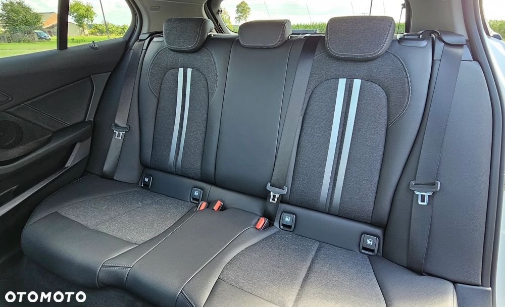BMW Seria 1 118i - 15