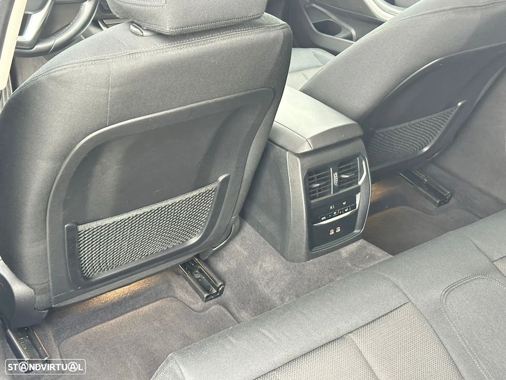 BMW 318 d Touring Line Sport Auto - 21