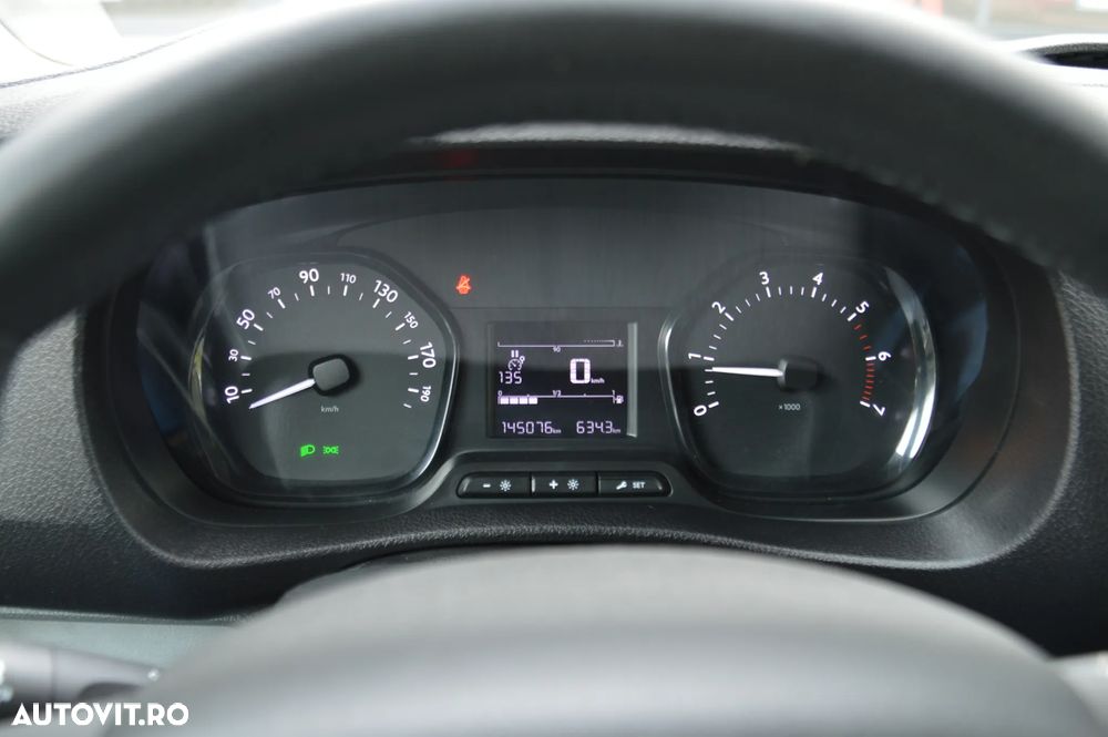 Citroën Jumpy XL BlueHDi 120 Driver - 25