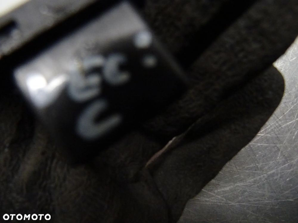OPEL VECTRA C GTS LIFT 05-08 WŁĄCZNIK PRZEŁĄCZNIK PODGRZEWANIA WENTYLOWANY 13138259 - 2