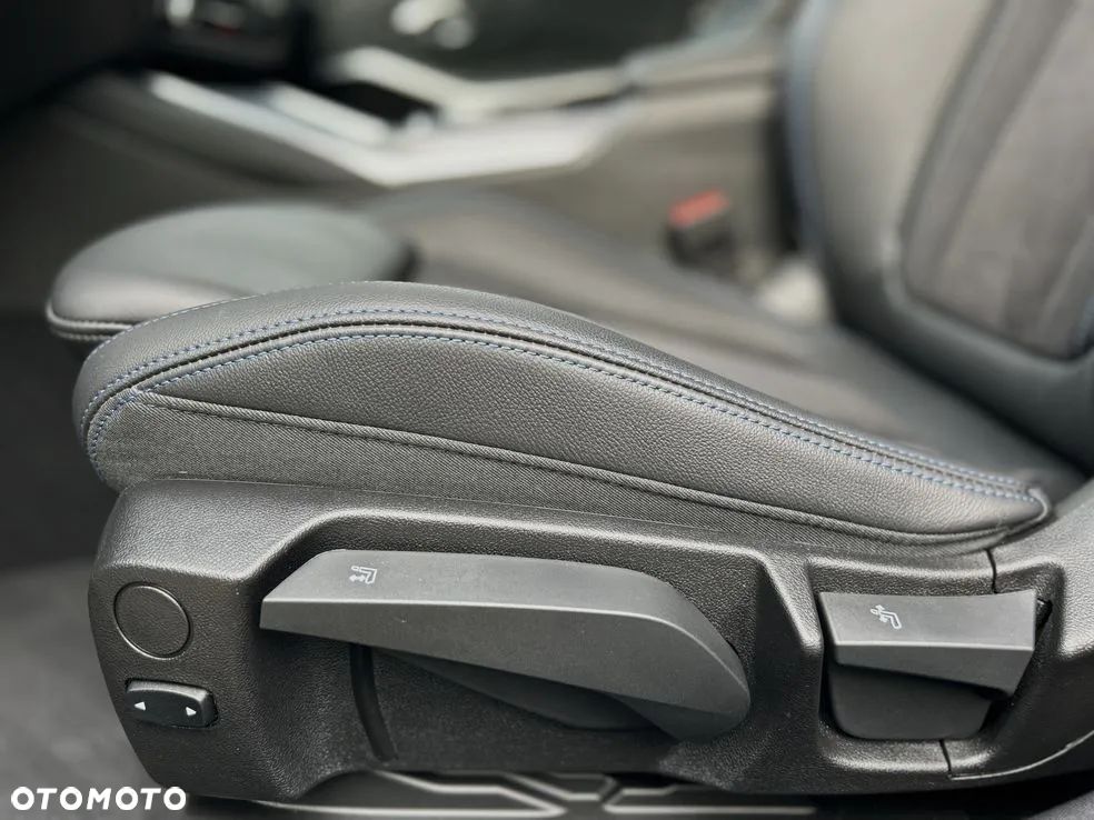 BMW Seria 3 318d M Sport - 18