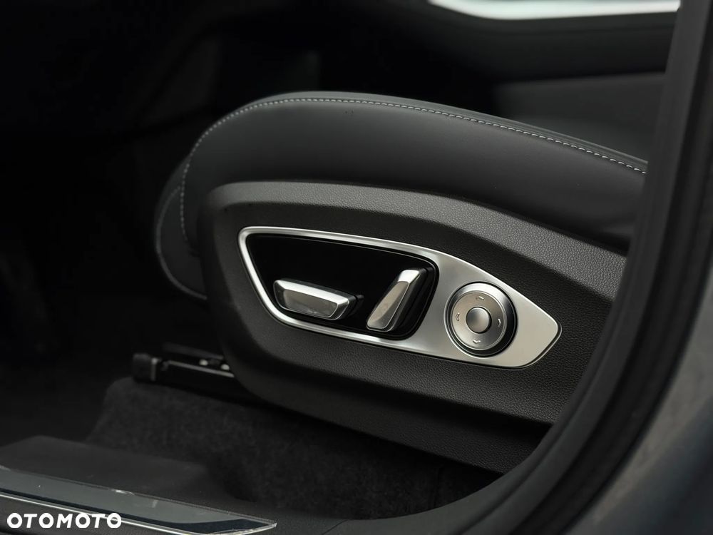 XPeng G9 94.6 kWh AWD Performance - 10