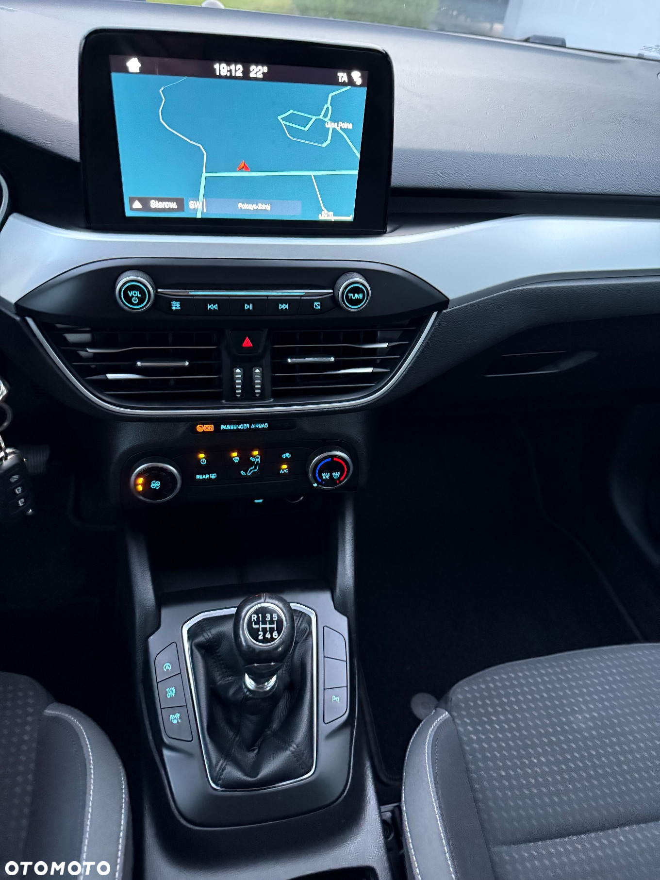 Ford Focus Turnier 1.5 EcoBlue Start-Stopp-System TREND - 18