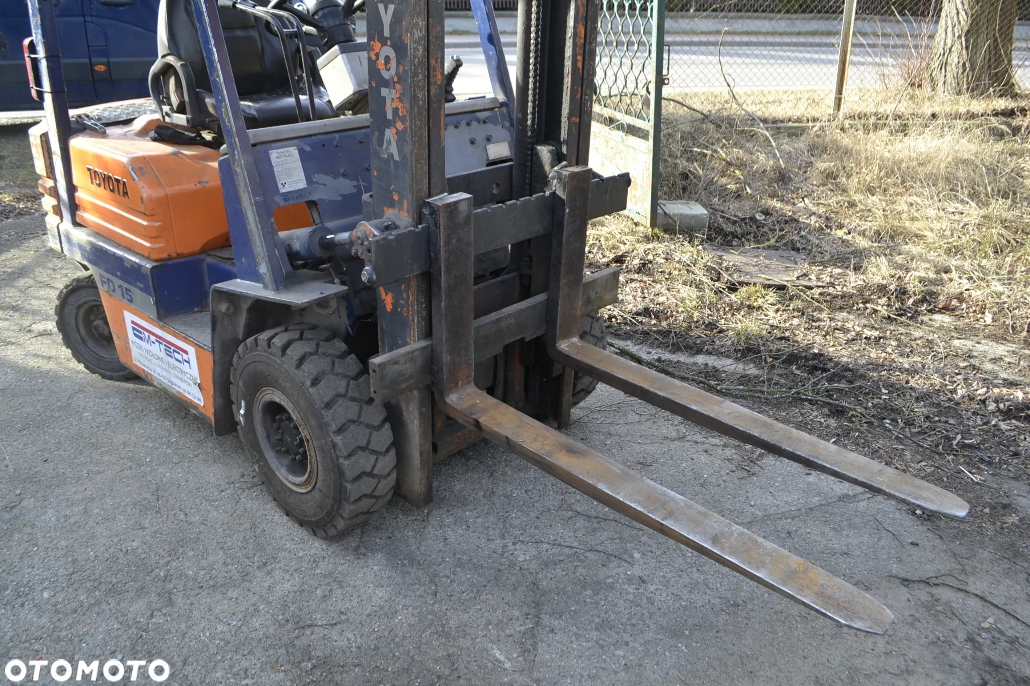 Mitsubishi FG 15 - 4