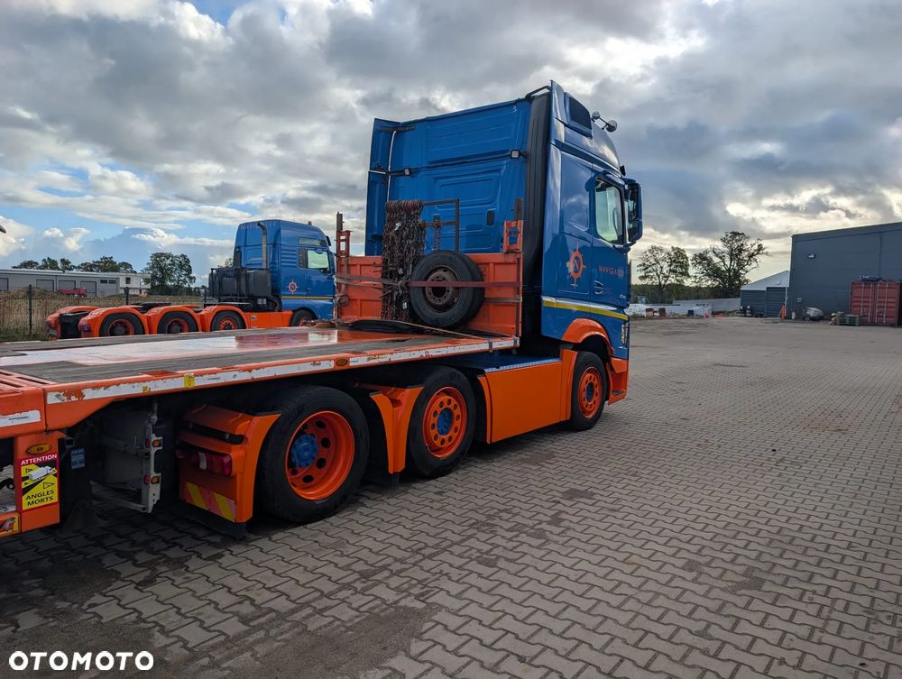 Mercedes-Benz Actros - 6