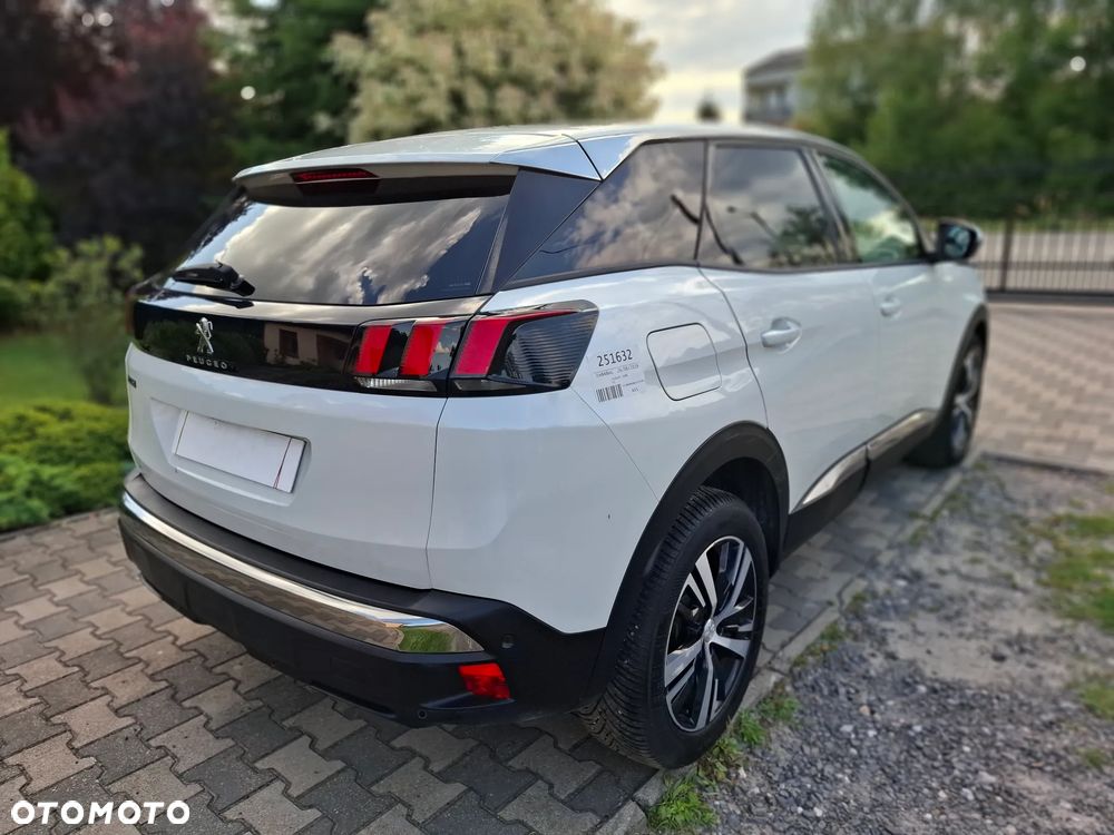 Peugeot 3008 PureTech 130 Stop & Start GPF Allure - 4