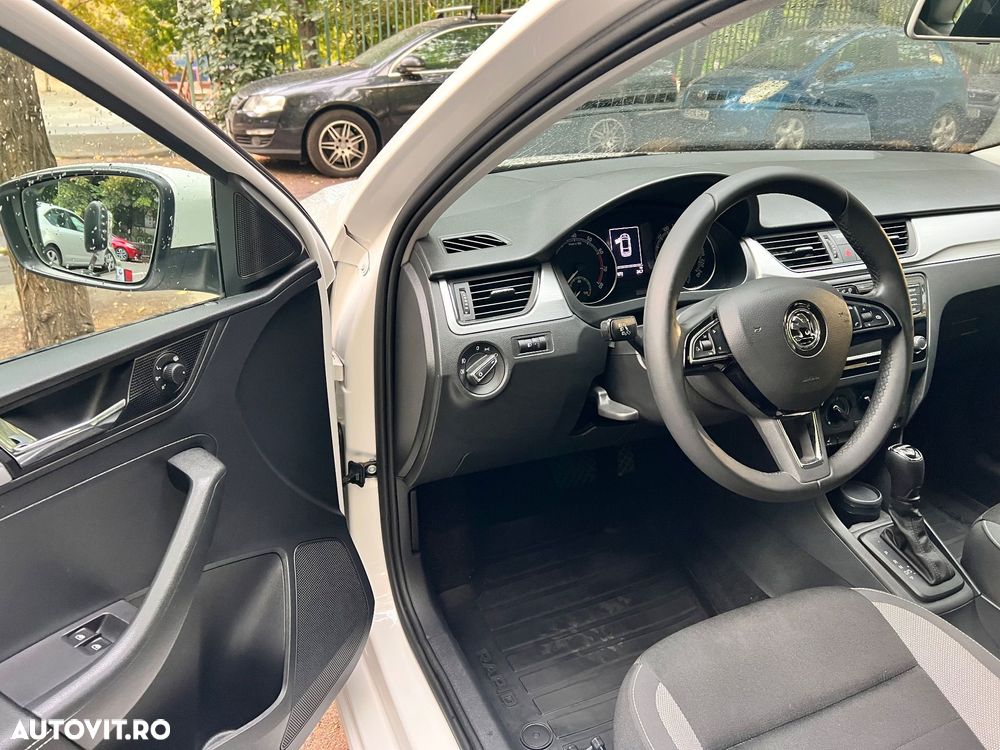 Skoda RAPID Spaceback 1.4 TSI Ambition DSG - 10