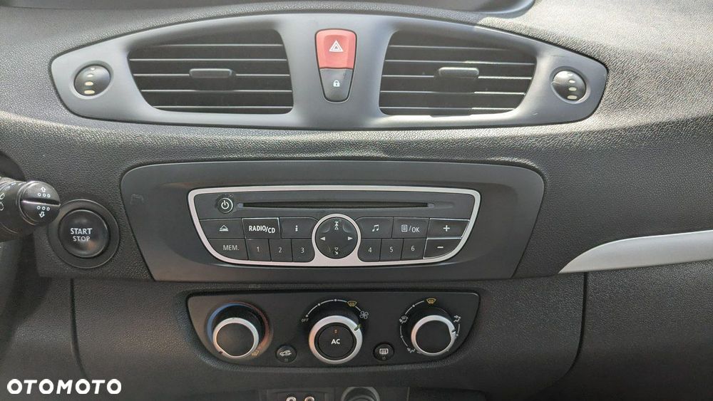 Renault Scenic - 28