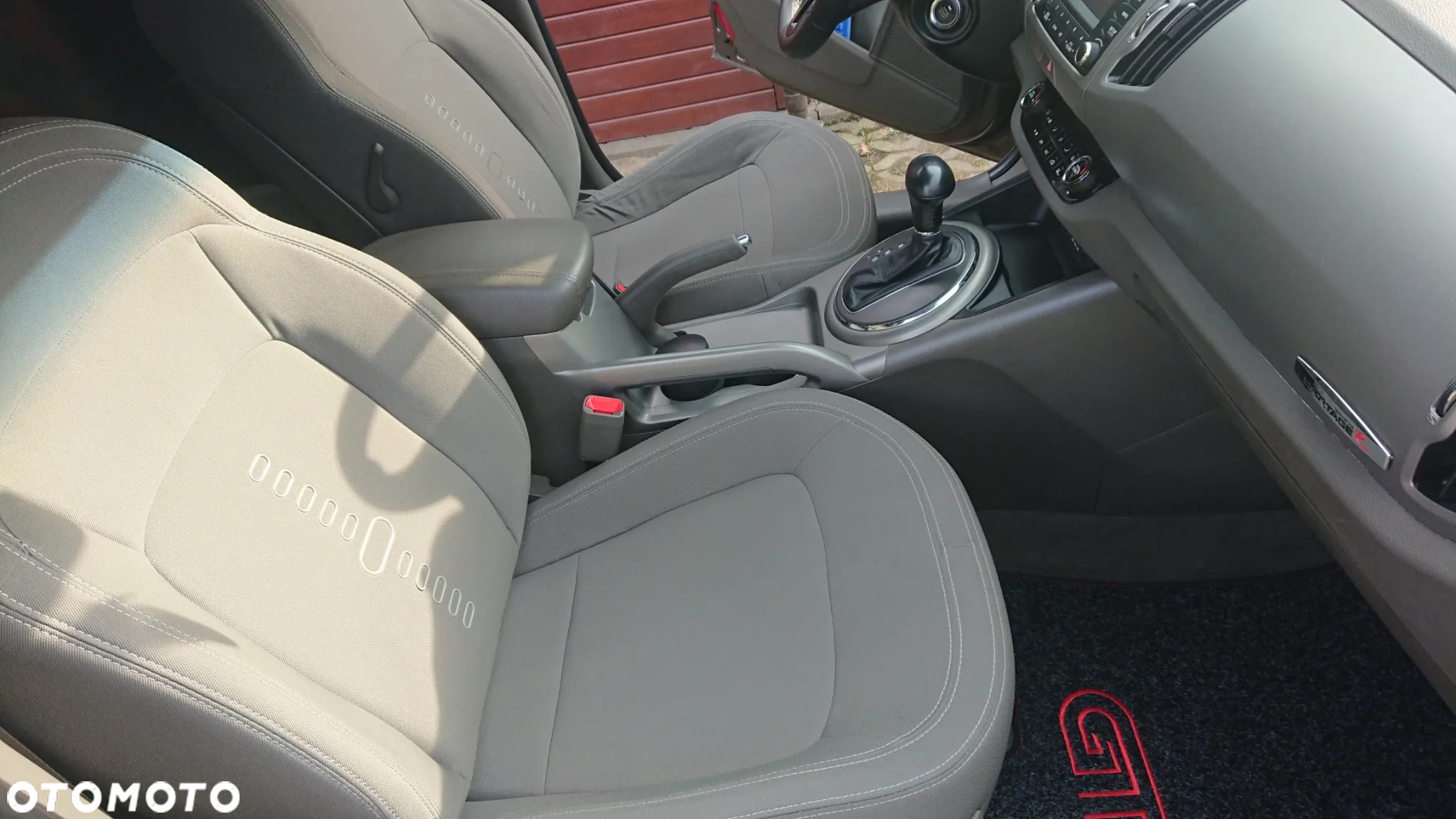 Kia Sportage 2.0 L 2WD - 31