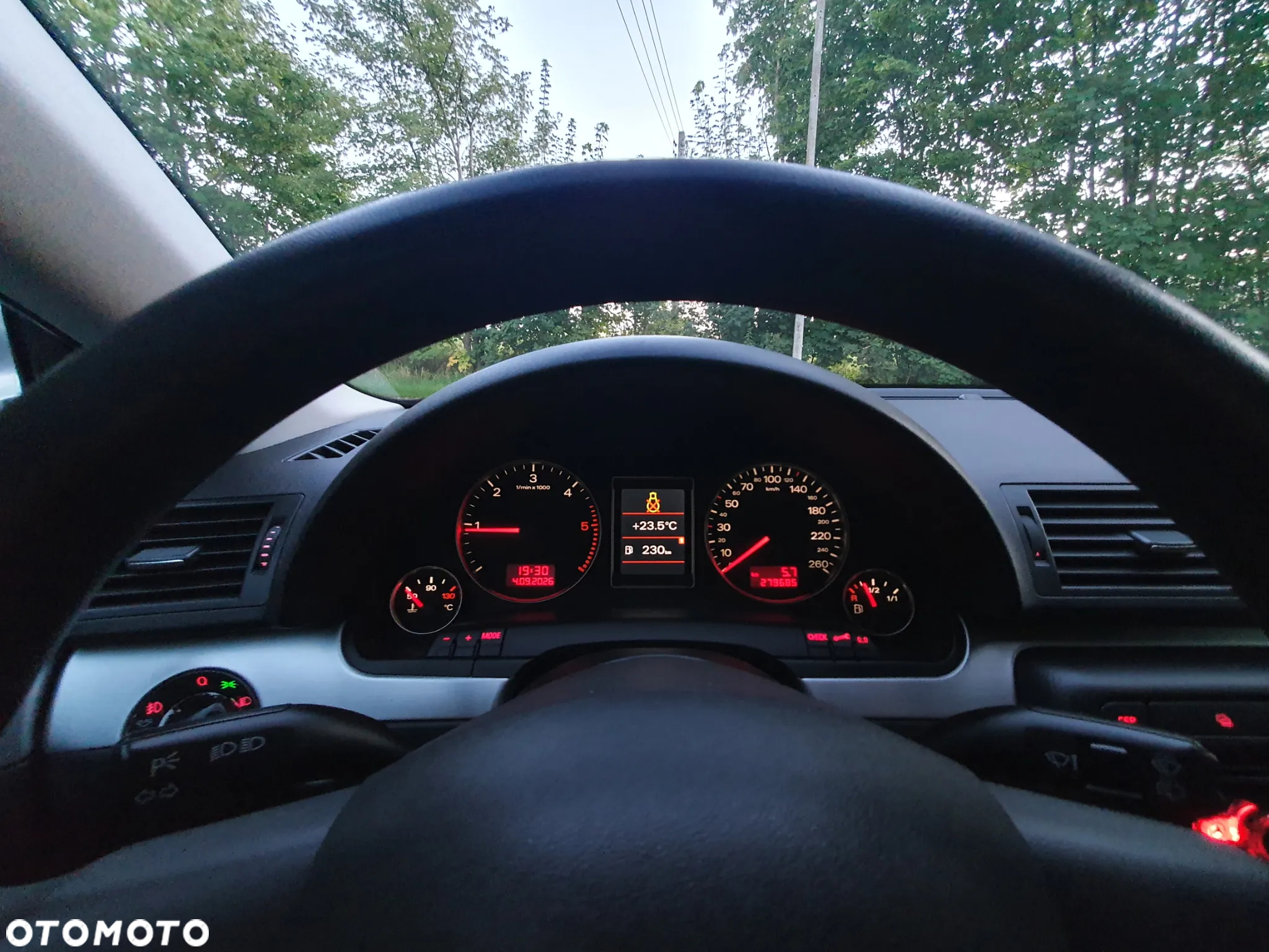 Audi A4 Avant 2.0 TDI - 13