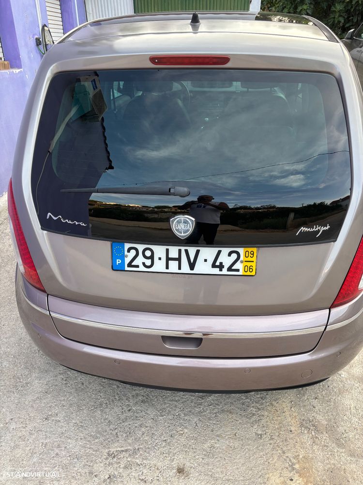 Lancia Musa 1.3 16V M-jet Platino - 10
