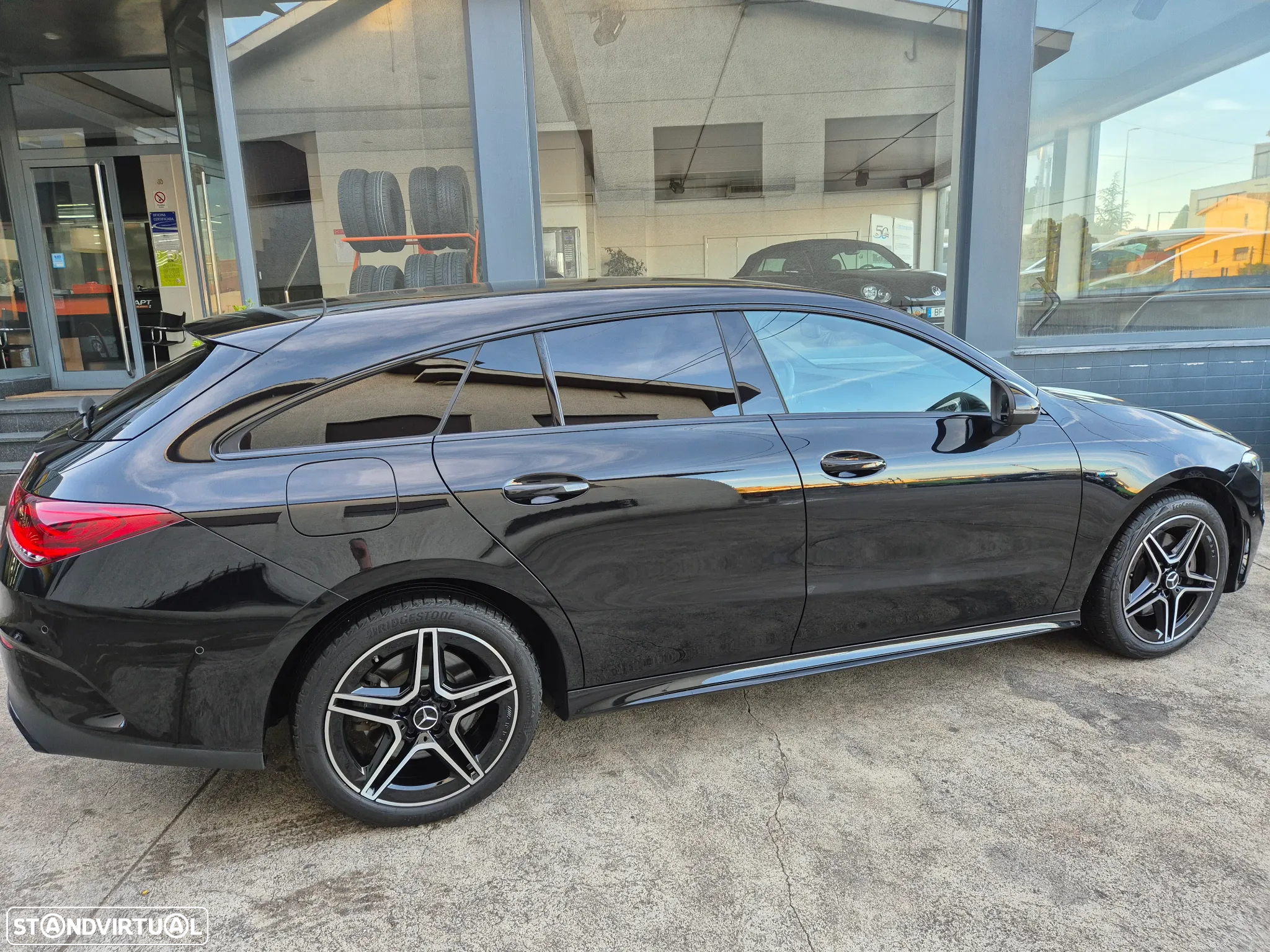 Mercedes-Benz CLA 250 e Shooting Brake AMG Line - 17