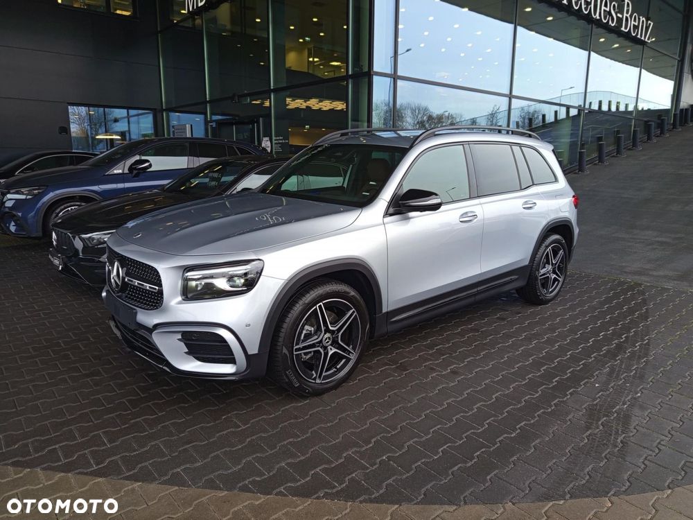 Mercedes-Benz GLB - 3