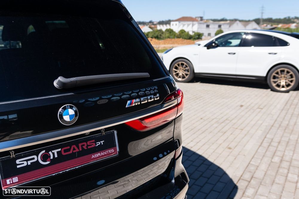 BMW X7 M50d - 9