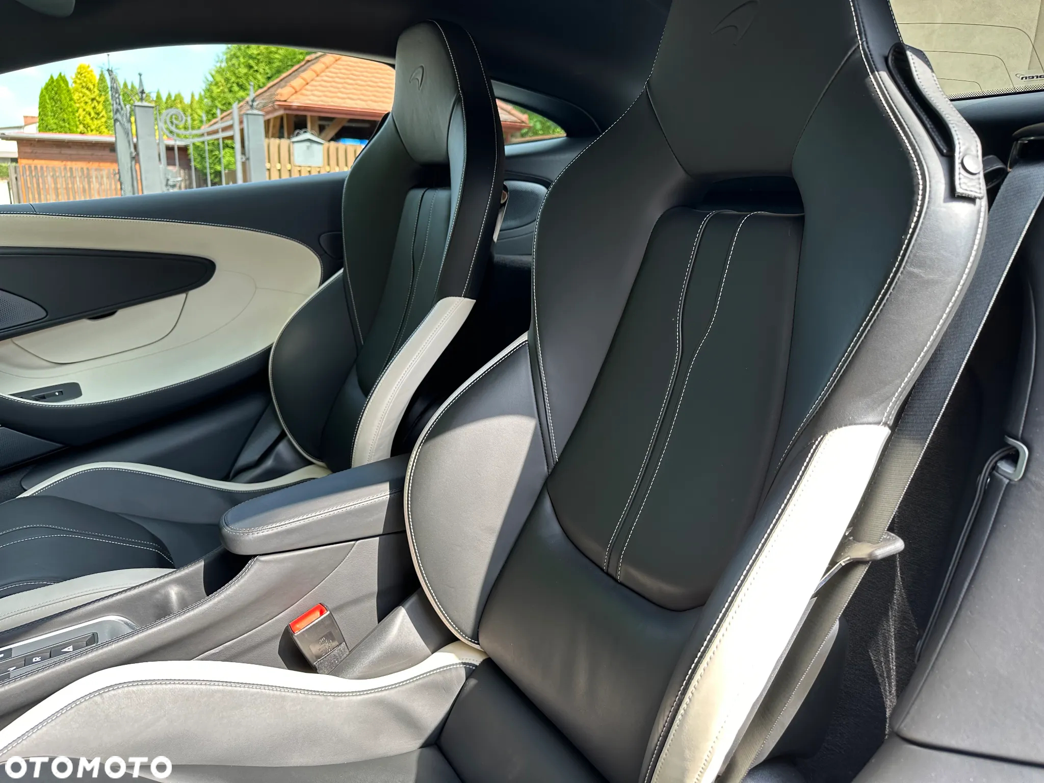 McLaren 570S Coupe ver-standard - 32