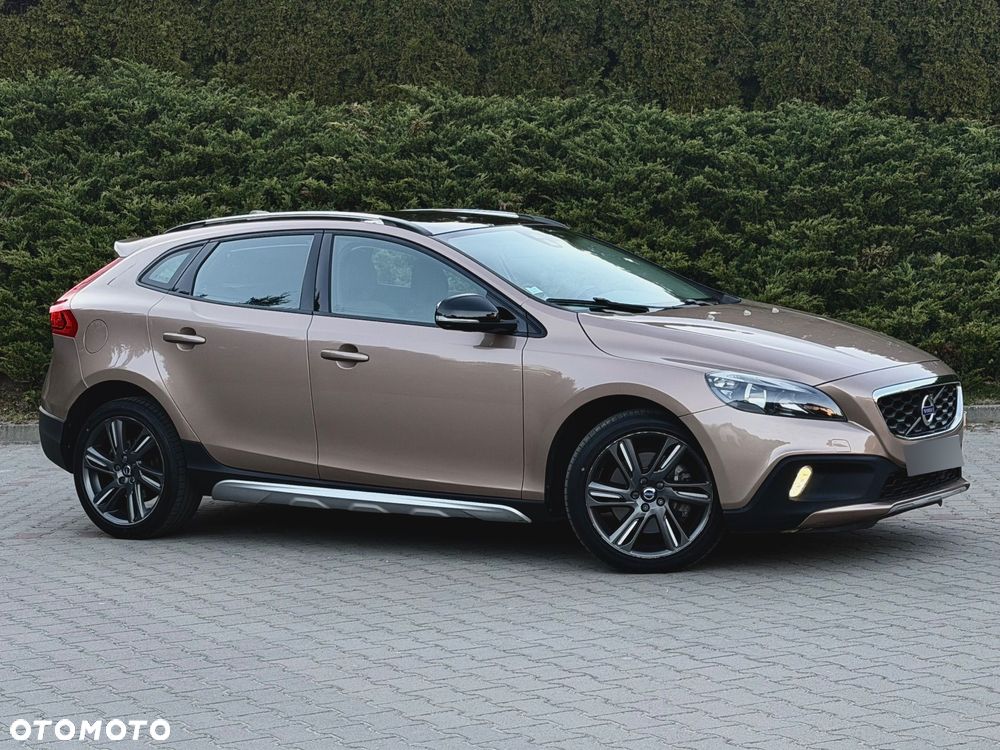 Volvo V40 Cross Country - 5