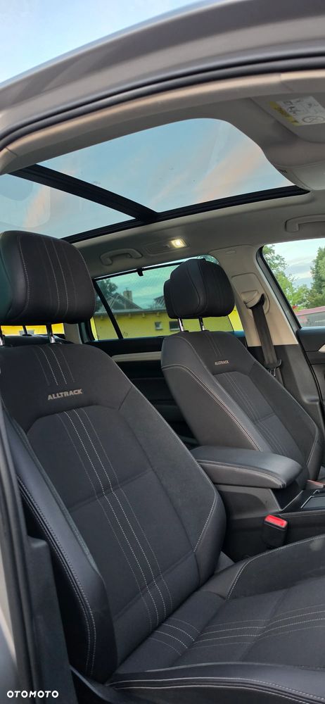 Volkswagen Passat - 16