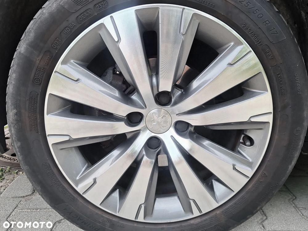 Peugeot 3008 HDi 115 Allure - 28