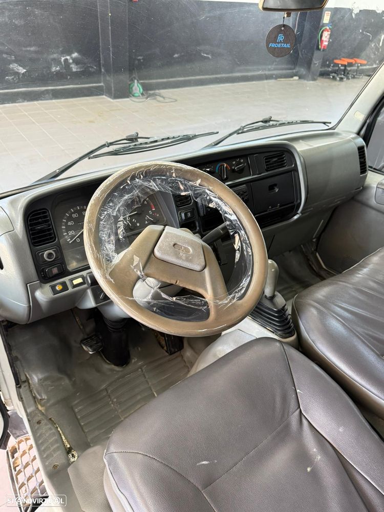 Mitsubishi Canter - 12