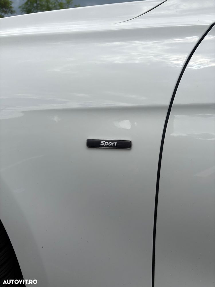 BMW Seria 3 318d xDrive - 12