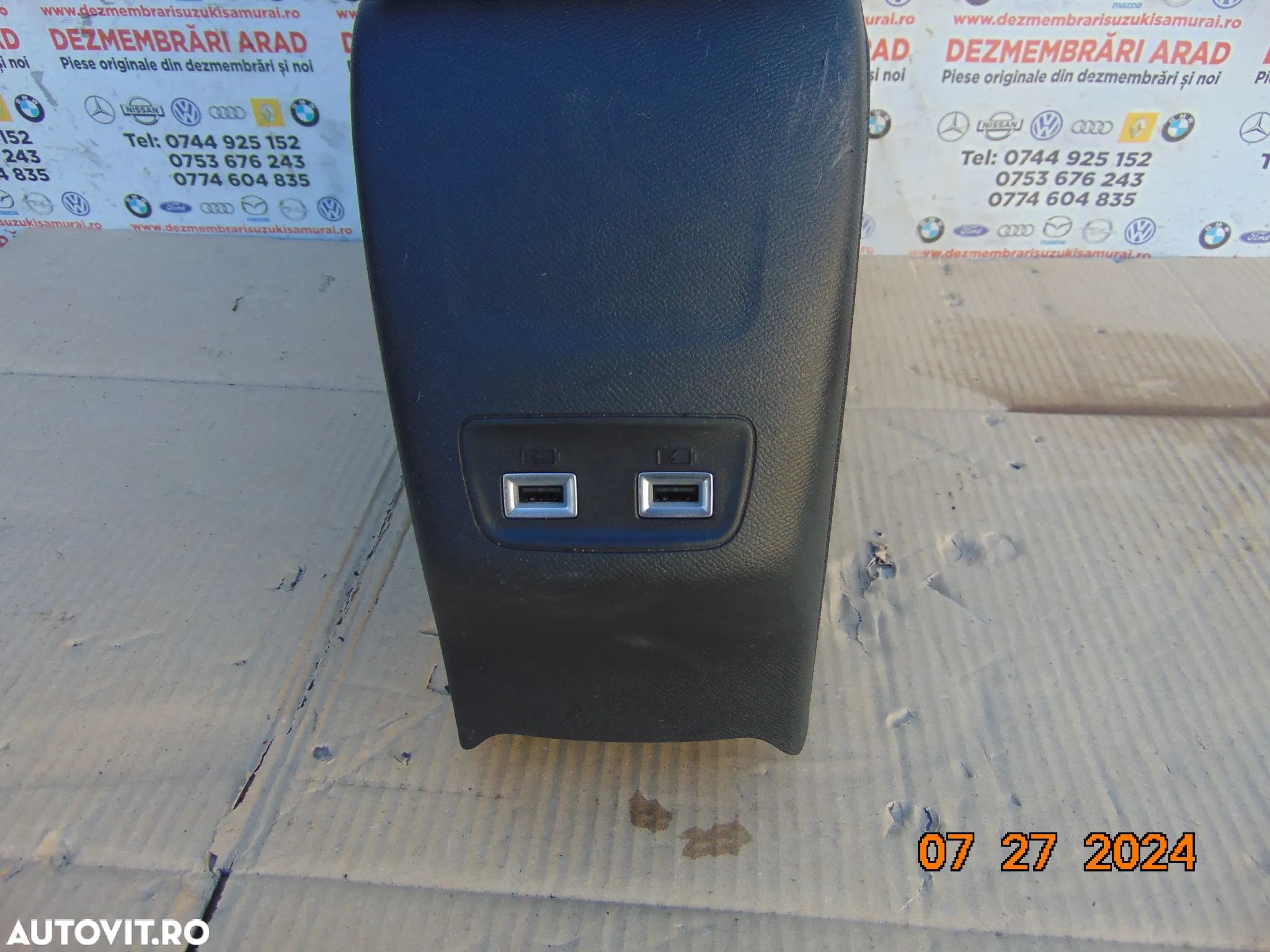 Port usb Peugeot 208 dupa 2019 2008 308 3008 citroeb c3 c4 ds opel corsa f mokka - 1