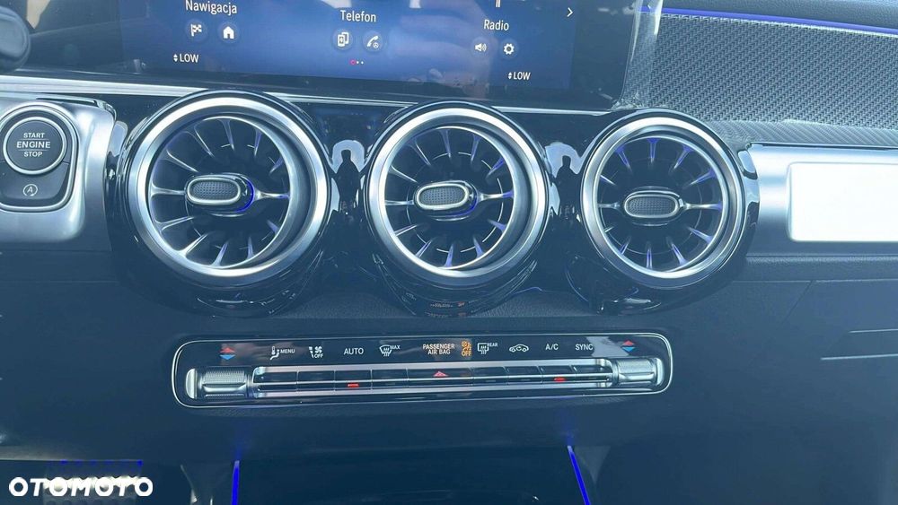 Mercedes-Benz GLB 200 AMG Line 7G-DCT - 15