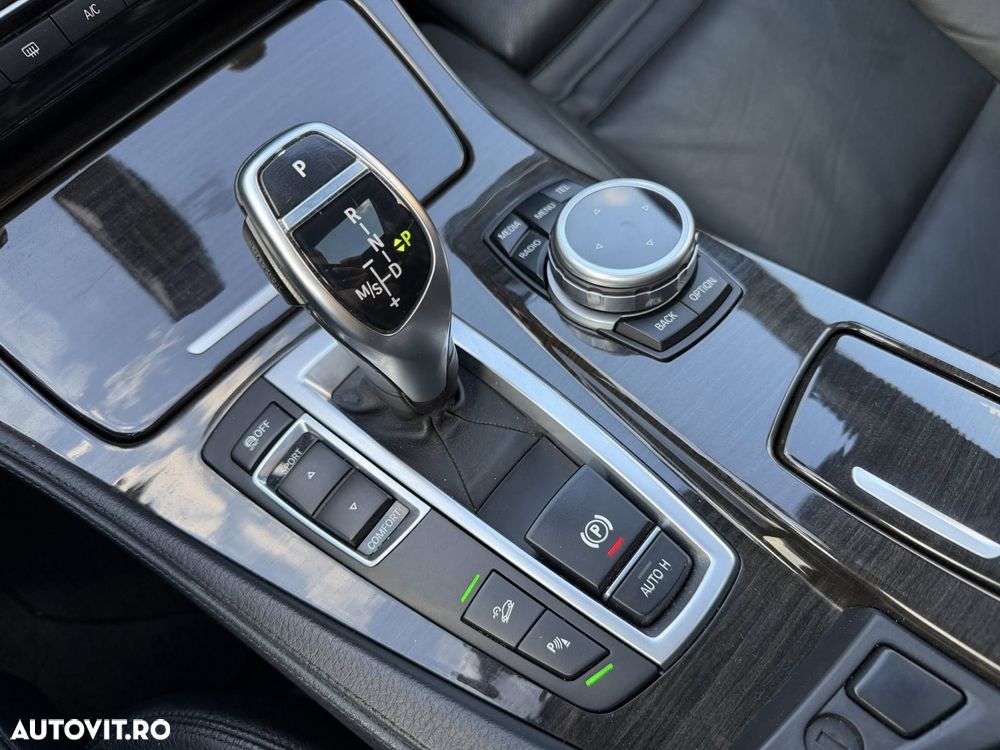 BMW Seria 5 525d xDrive Sport-Aut. Luxury Line - 21