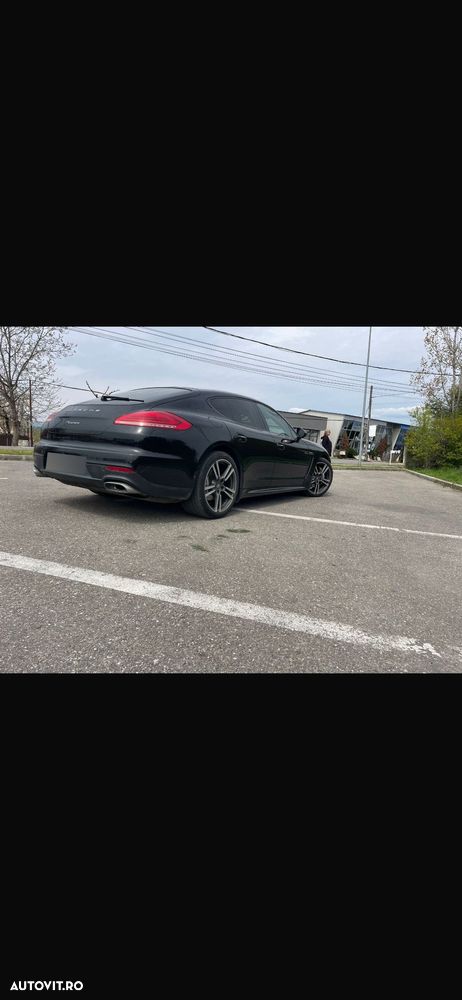 Porsche Panamera - 3