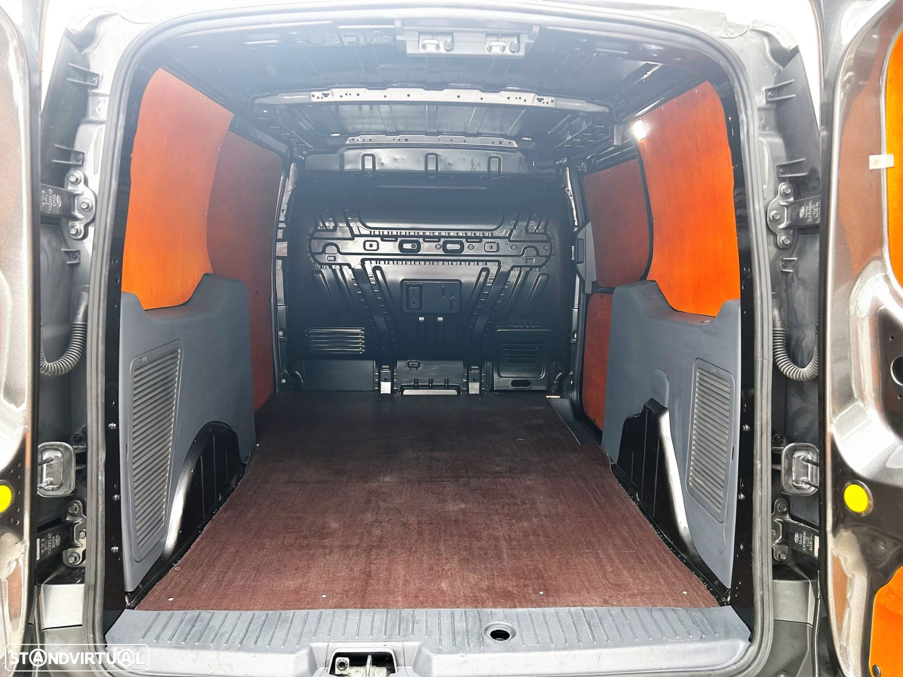 Ford Transit Connect 1.5 TDI  L2 AUT. 120CV - 27